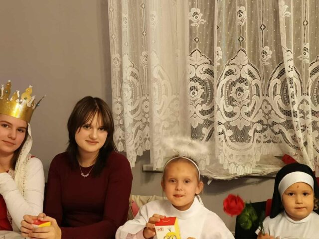 f81128bf-5c97-4888-aa4b-7fc29280f0c7